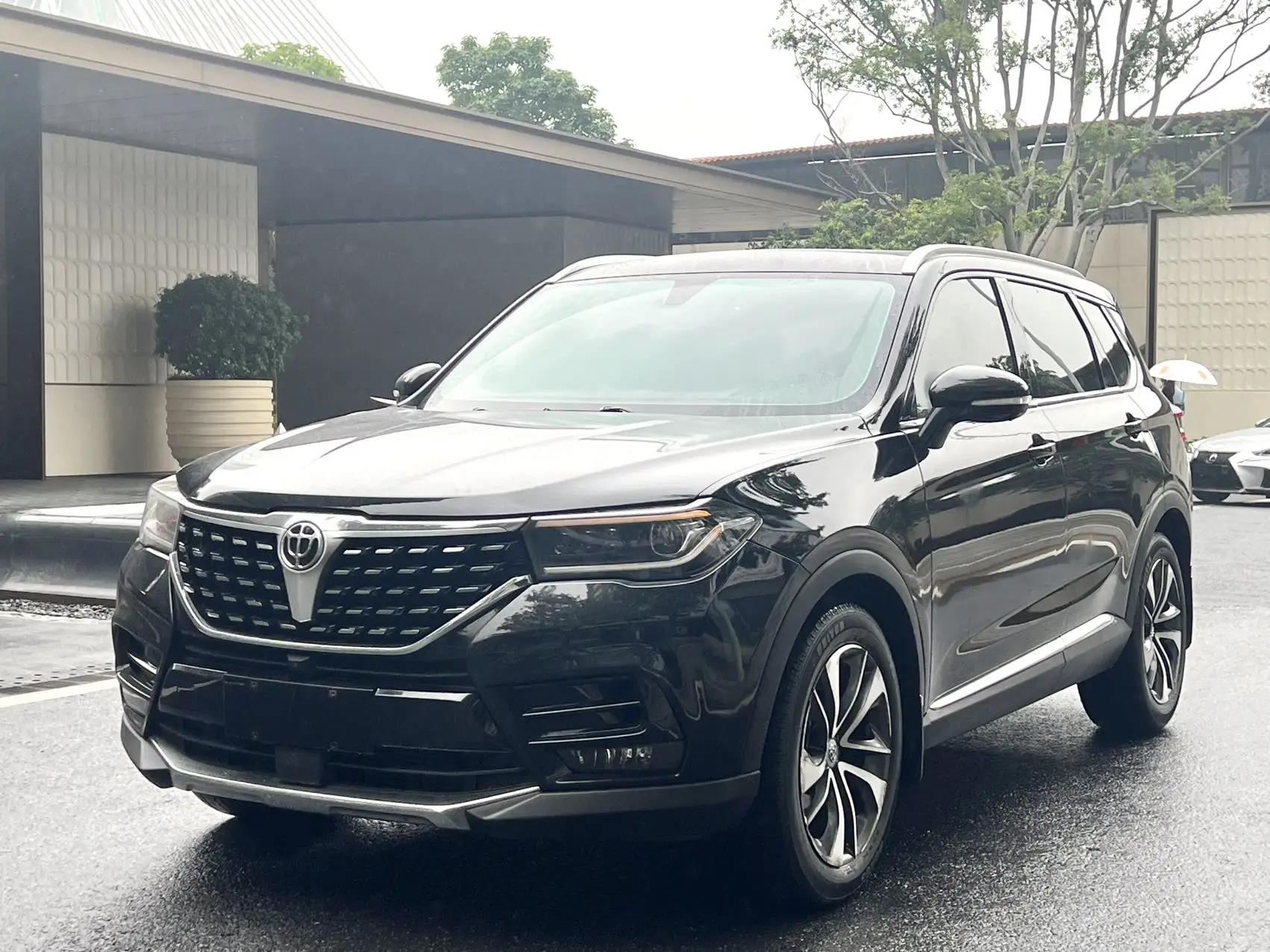 2019 Brilliance Zhonghua V7