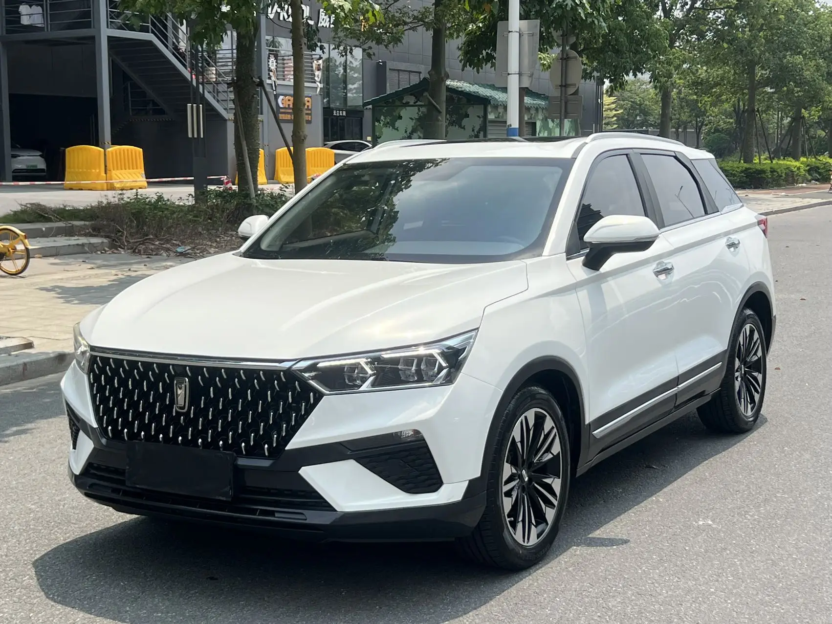2020 Bestune T77 PRO